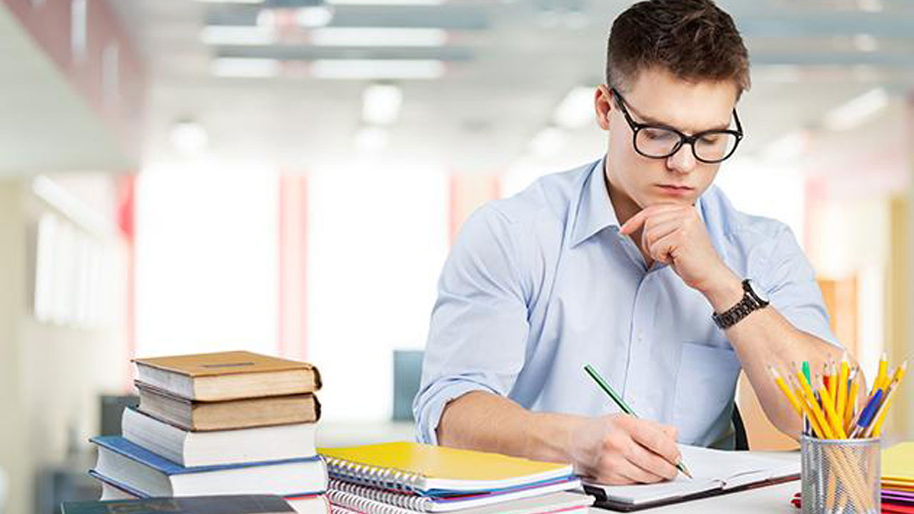 داشتن تجربه تدریس، یک امتیاز بزرگ برای مشاور کنکور